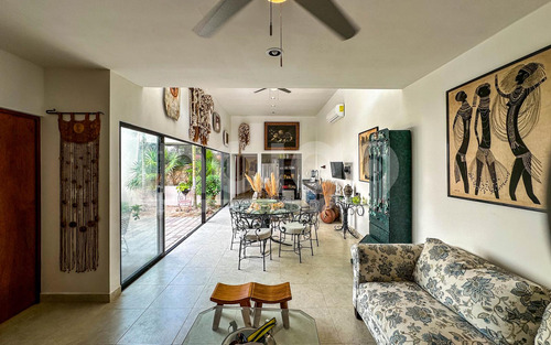 Casa De Una Planta En Venta En Mérida Modelo Deco En Privada Canaria, Conkal
