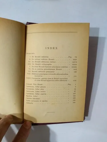 Latín - Horacio - Carminun Libri Iv Epodon Liber Carmen Saec (Usado)