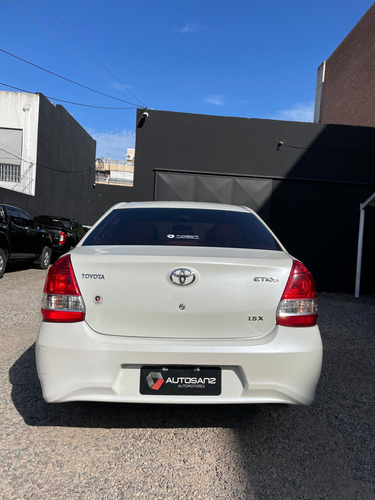 Toyota Etios 1.5 Sedan X l18
