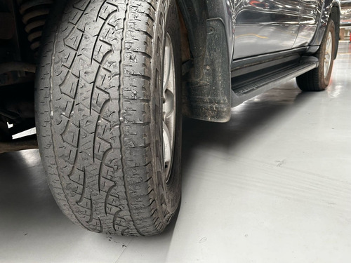 Toyota Hilux SW4 3.0 SRV 4X4 7 LUGARES 16V TURBO INTERCOOLER DIESEL 4P AUTOMÁTICO