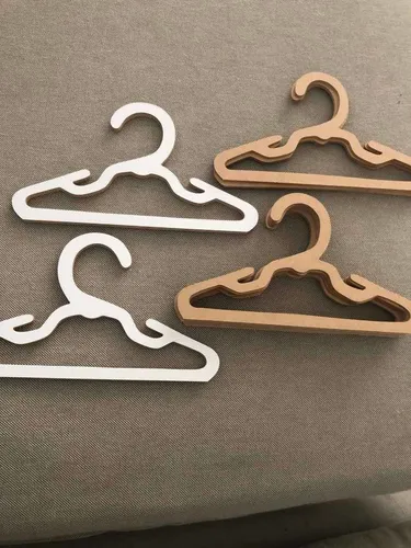 Perchas para ropa de muñecas hotsell