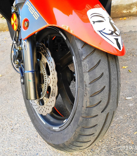 Kymco Downtown 300i