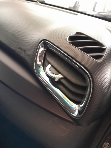 Fiat Cronos 1.8 Precision 16v Flex Aut. 4p