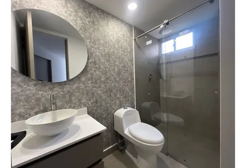 Vendo Casa Remodelada En El Poblado Loma Los Balsos
