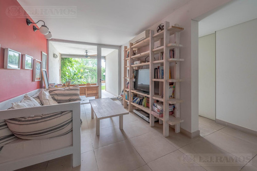 Casa En Venta En La Lucila-libertador/rio