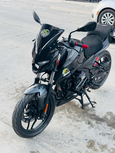 Pulsar N250 2024 Fi Sliders Negros Tiene Cúpula (no Se Perfo