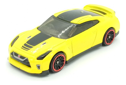 17 Nissan Gtr R35 Hot Wheels Escala 1:64 Año 2021