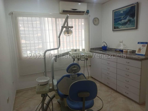 Consultorio Odontológico En Alquiler En Chacao 24-10471as