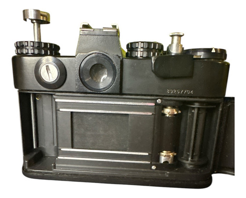 Câmera Analógica Zenit 12xp + Case Preto (Recondicionado)
