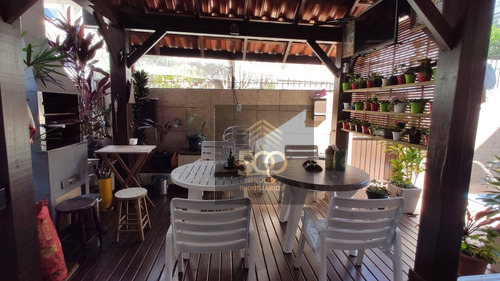 Imagem 8 de 30 de Casa De 5 Dormitórios No Bairro Itaguaçu/sc - Ca0744