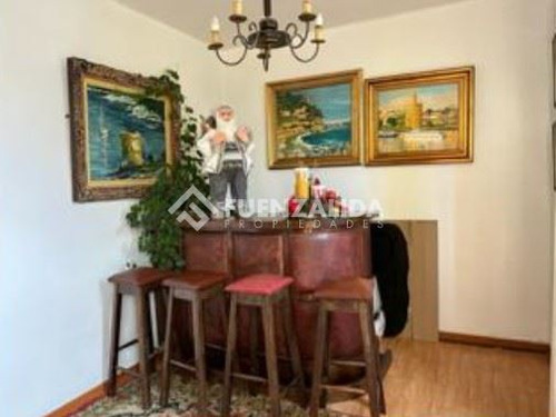 Casa En Venta De 3 Dorm. 2 Baños En La Serena
