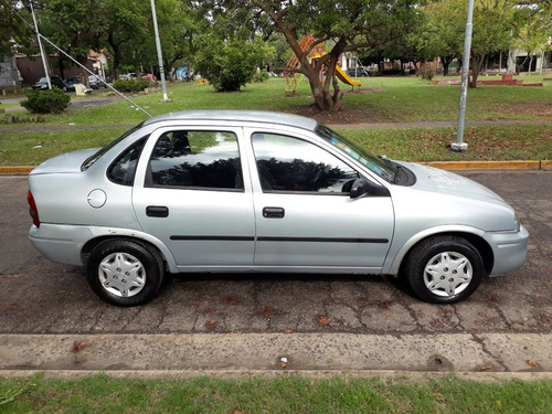 Chevrolet Corsa 4 Puertas Full