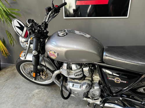 Royal Enfield Interceptor 2021 - Revisada - Com Acessórios