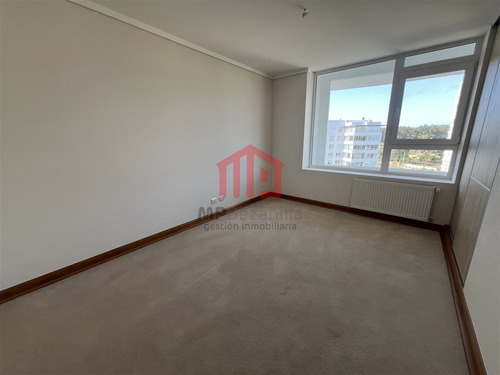 Depto De Lujo En Arriendo 2 Estac. - Sector La Foresta