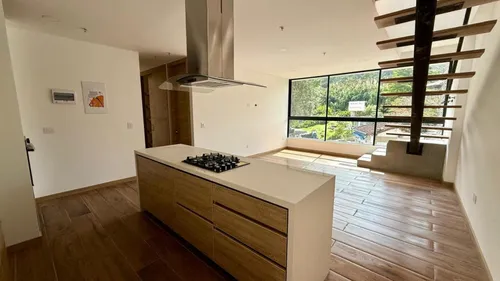 Apartamento En Venta En Loma Del Escobero. Cod V12705