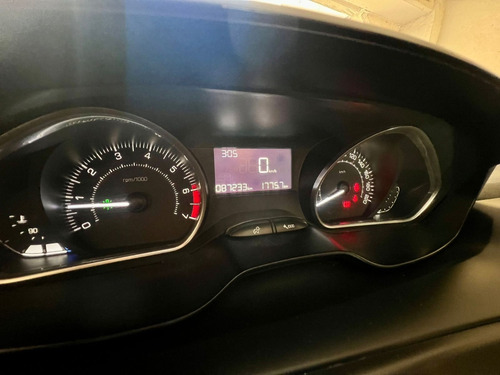 Imagen 12 de 25 de Peugeot 2008 1.6 Sport 2017
