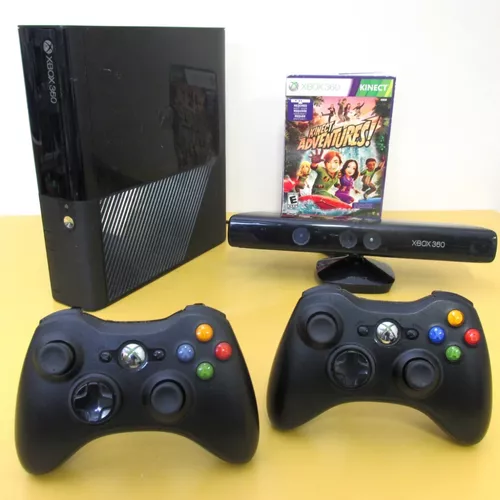 XBOX 360 slim COM 10 jogos e duas manetes e kinet - Videogames