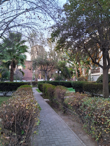 Departamento En Ñuñoa 4 Dormitorios Y 2 Baños