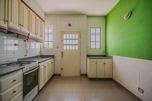 Venta Casa Olivos Vicente Lopez 4 Ambientes Con Dependencia Garage Patio Jardin Parrilla