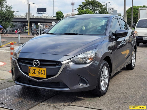 Mazda 2 1.5 Touring Sedan