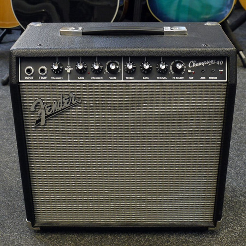 Amplificador Fender Champion 40 Combo Para Guitarra - 40w