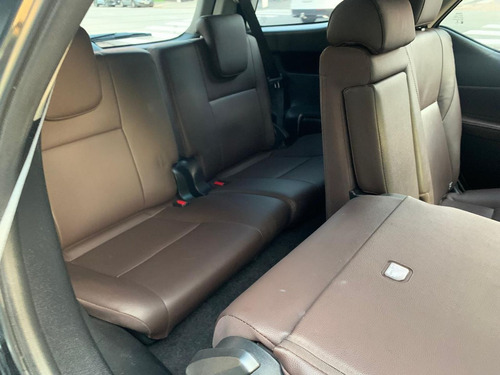 Toyota Hilux SW4 SRV 4x2 2.7 Flex 16V Aut. (7 lugares)