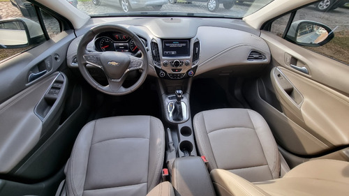 Imagen 8 de 15 de Cruze 1.4 4ptas Ltz At 2017