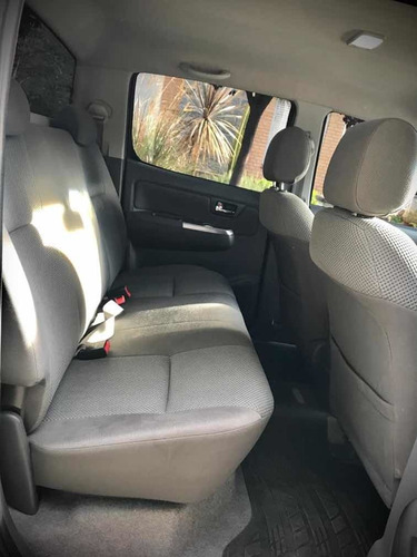 Toyota Hilux 3.0 Cd Srv 171cv 4x2 - B3 2015
