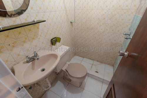 Colinas De Los Chaguaramos Casa En Venta Mls #24-22682 Sl