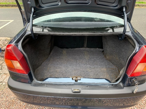 Ford Fiesta Sedan Street 1.6
