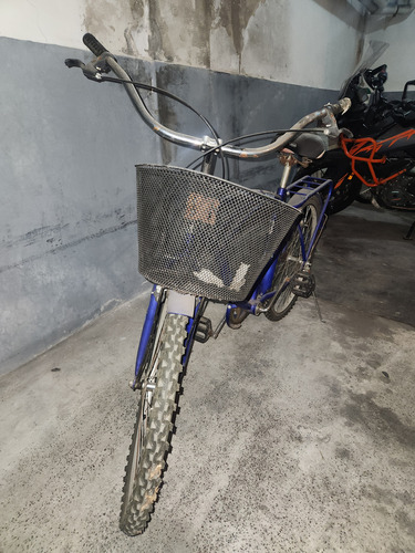 Bicicleta Playera Unibike Rodado 26 Con Canasto - Usada Azul (Usado)