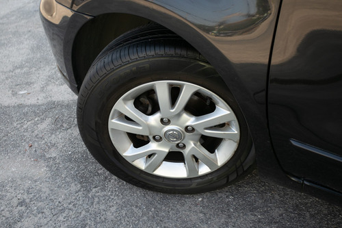 Imagem 11 de 14 de Nissan Grand Livina Sl 1.8 16v (flex) (aut)