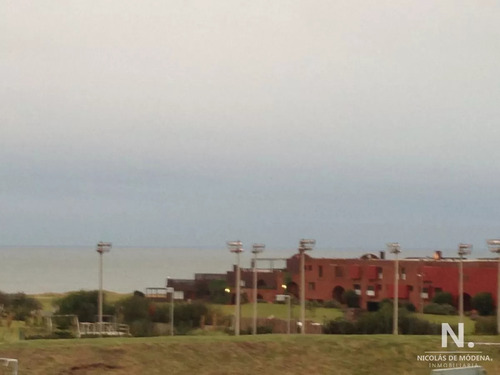 Terreno Con Una Ubicacion Espectacular Frente A La Plaza Donde Esta El Chorro Y Frente Al Complejo De Terrazas.