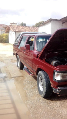 Chevrolet A10 2 Portas E 6 Lugares