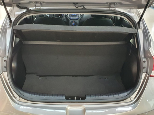 Imagem 7 de 9 de Hyundai Hb20x 1.6 16v Style
