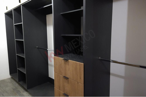 Departamento En Venta En El Refugio, Querétaro . Precio De Oportunidad¡¡¡