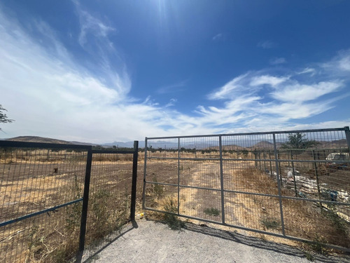 Sitio En Venta Cerrado Con Luz Y Container