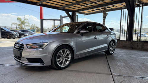 Audi A3 1.8 Sedán Attraction At