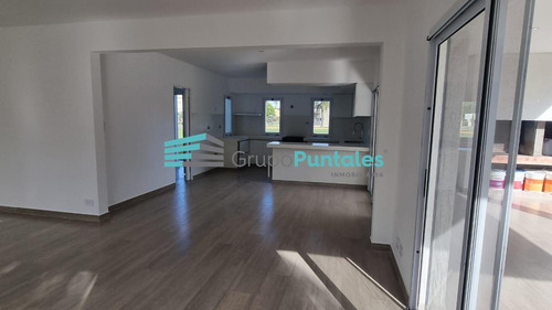 Casa En Malibu Canning Recien Refaccionada A Nuevo Apta Crédito Oportunidad