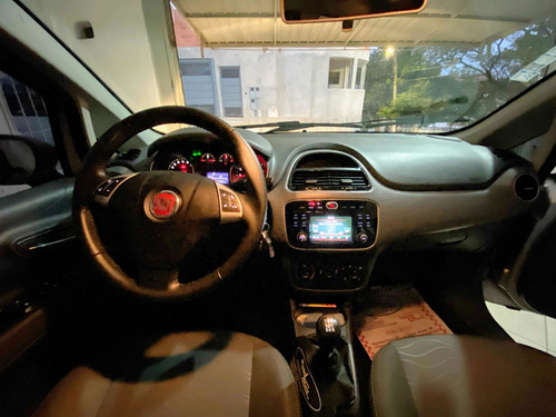 Imagem 6 de 7 de Fiat Punto 2016 1.6 16v Essence Flex 5p