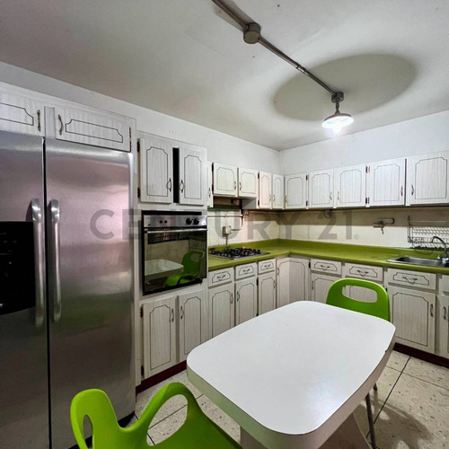 Amplia Casa En Zona Residencial De Baruta (sureste)