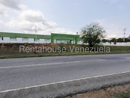 Galpon En Venta En Cambural Yaritagua, Codigo 2 5 1 4 3 3 9, Mildred Una Nueva Sede Para Tu Negocio , Donde Podrás Desarrollar Tu Actividad, Con La Seguridad Que Te Brinda El Conjunto Privado
