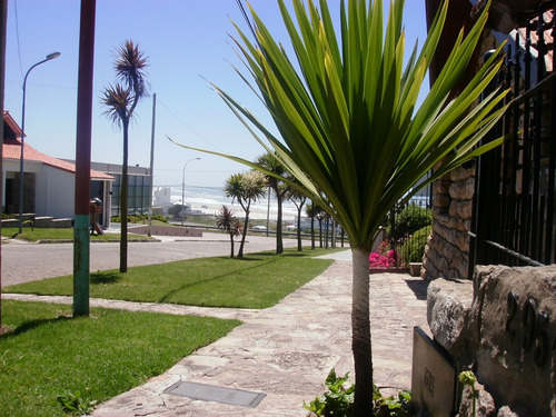 Imagen 13 de 13 de Chalet En Mogotes A Pasos Del Mar - 5 Personas - Wi Fi - Gran Parque - Estacionamiento -