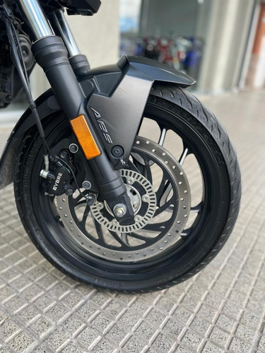 Imagen 7 de 7 de Bajaj Dominar 400