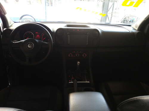 Imagem 6 de 10 de Volkswagen Amarok 2.0 Trendline Cab. Dupla 4x4 4p Automática