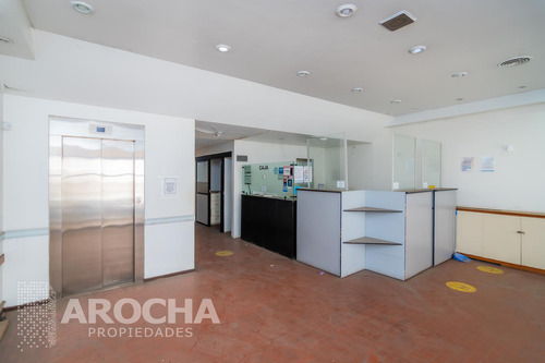 Venta Edificio En Block Paraguay 1300