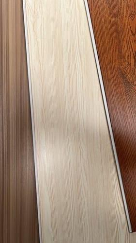 Imagen 5 de 6 de Cielorraso / Revestimiento Pvc Blanco Madera 4m X 0.25m 1 M2