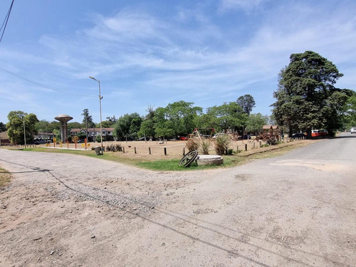 Casa De 2 Ambientes Con Cochera En Venta En Complejo Arturo Illia - Grand Bourg