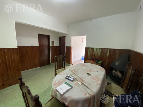 Imagen 3 de 10 de Venta Casa 4 Ambientes Con Cochera Y Patio En Wilde (30043)