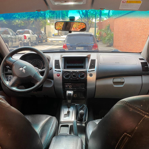Mitsubishi Montero